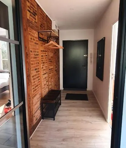 Appartement D\'Hippolyte - Vue Musee Rimbaud